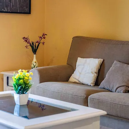 شقة Spacious In *